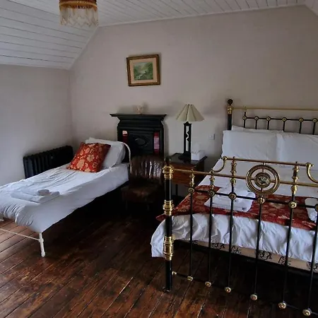 Charming Old * Coachford